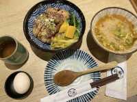 ［新竹市/東區］ 禧樂 丼飯 刺身 炭燒🇯🇵｜平價日本料理 魚肉&蔬菜味噌湯喝到飽🐟 