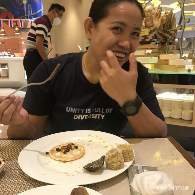 Breakfast Buffet at Coffee Shop