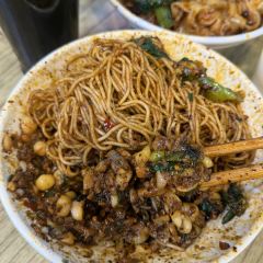 老麻抄手重庆小面(解放碑店) User Photo