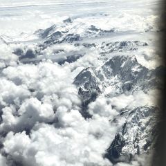 林云峰轩客栈(索松村店)·餐厅 User Photo