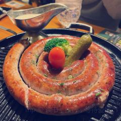 粘豆包铁锅炖(温泉街店) User Photo