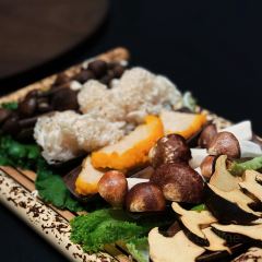 JINKUNGE·TONGLUSHUANROU 여행 사진