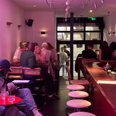 A Bar with Shapes for a Name張用戶圖片