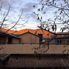 巋然·觀雪山雲海丨曠野星空 度假飯店（白沙古鎮店）·巋然雪山花園咖啡張用戶圖片