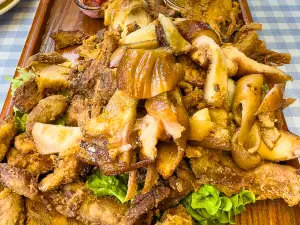 永順客棧臨河餐廳