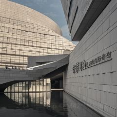 TONG QING LOU User Photo