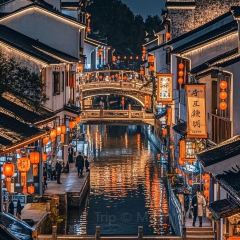 TONG QING LOU User Photo