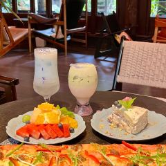 屋顶咖啡·日落甜茶·雪山花园 ·bistro 여행 사진