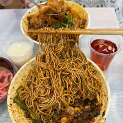 老麻抄手重庆小面(解放碑店) User Photo