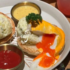 Gaoxiong relay station 여행 사진