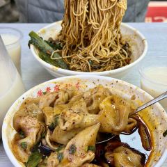 老麻抄手重庆小面(解放碑店) 여행 사진