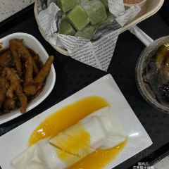 YUAN LU LU 여행 사진