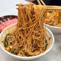 老麻抄手重庆小面(解放碑店) 여행 사진