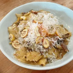 RABBIT HOLE User Photo