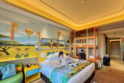 大燚果木烧鹅·明炉头牌清远鸡(山湖城店)