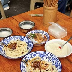 沈堂甜水面 User Photo