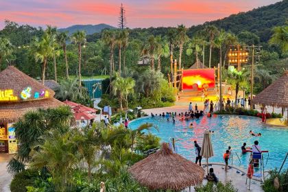 大燚果木烧鹅·明炉头牌清远鸡(山湖城店)