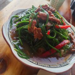 张丹霞鱼庄(丹霞店) User Photo