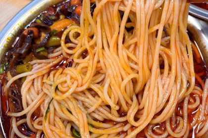 螺小七螺蛳粉(绿林路店)