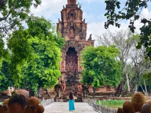 The Terracotta Garden at Lamphun Cafe