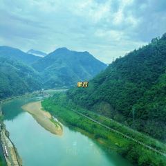 那云温泉度假村悬崖上的天空之城·云府中餐厅 User Photo