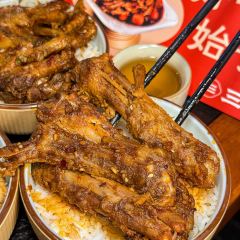 Sanzhishou (changhongshijicheng) User Photo