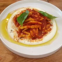 RABBIT HOLE User Photo