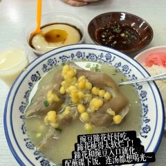 老麻抄手重庆小面(解放碑店) User Photo