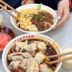 老麻抄手重庆小面(解放碑店) 여행 사진