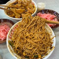 老麻抄手重庆小面(解放碑店) User Photo