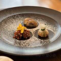 Huangguoshu Bailian Hotel Restaurant Waterfall User Photo