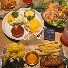 Gaoxiong relay station 여행 사진