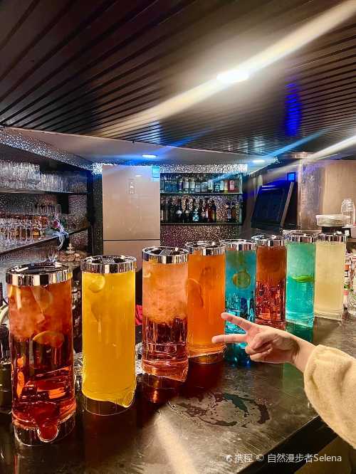 25Hours 小酒馆