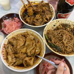 老麻抄手重庆小面(解放碑店) User Photo