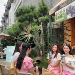 YUN DING GE User Photo
