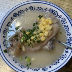 老麻抄手重庆小面(解放碑店) User Photo