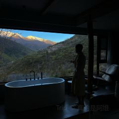 四姑娘山仰望星空·Vacilando度假庄园(长坪沟景区店)·猎户餐厅 User Photo