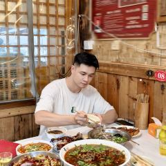 牛满堂土菜馆·跷脚牛肉(峨眉店) User Photo