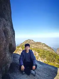 12月1號,天晴,徒步20多公里遊覽黃山