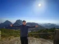 12月1號,天晴,徒步20多公里遊覽黃山