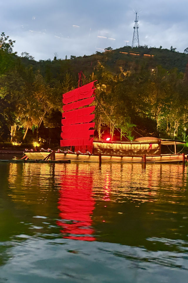 水上宋城夜景天花板無愧東方威尼斯 水上宋城夜景天花板無愧東方威尼斯