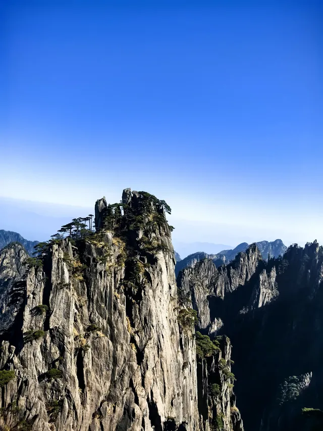12月1號,天晴,徒步20多公里遊覽黃山 12月1號,天晴,徒步20多公里遊覽黃山