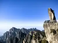 12月1號,天晴,徒步20多公里遊覽黃山