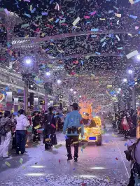 這裡是開封,是東京汴梁!