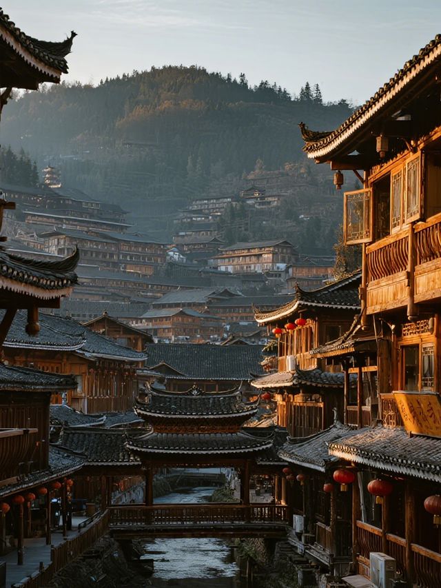 西江千戶苗寨秋季親子人像天花板!雲亭酒店機位絕了 西江千戶苗寨秋季親子人像天花板!雲亭酒店機位絕了