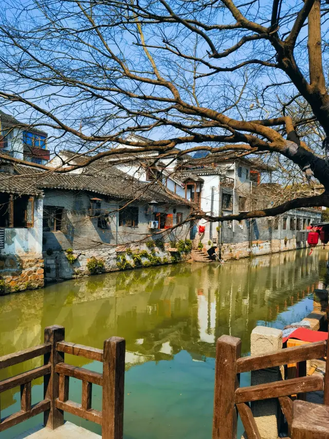 Shanghai harbors a water town that is a hidden gem from 'Nothing But Thirty'