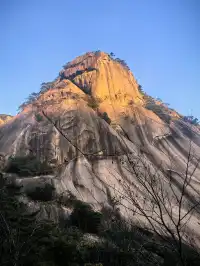 12月1號,天晴,徒步20多公里遊覽黃山