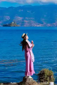 湖光山色共爭秋——瀘沽湖之秋